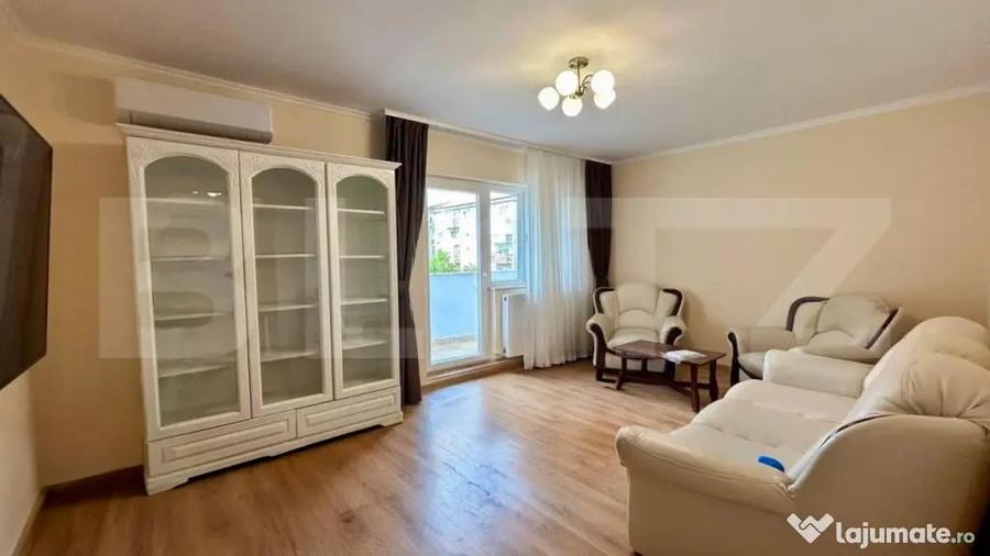 Apartament cu 3 camere decomandat în Nufărul