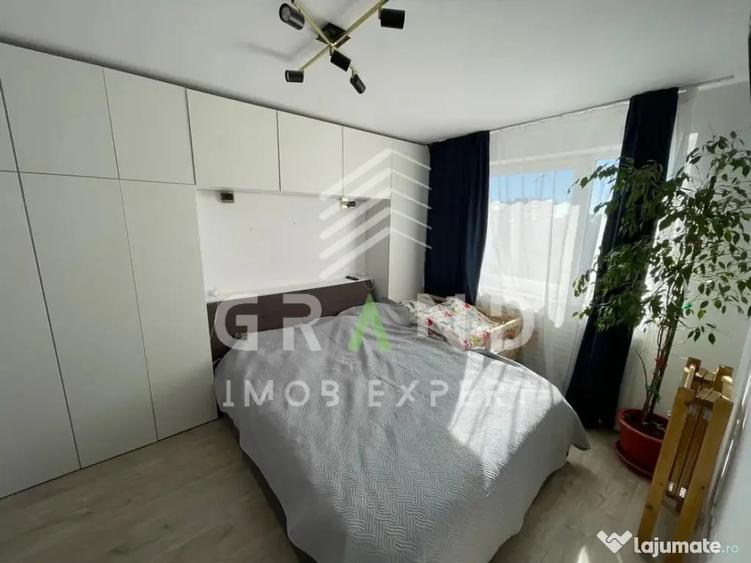 Apartament cu 3 camere semidecomandat în Central