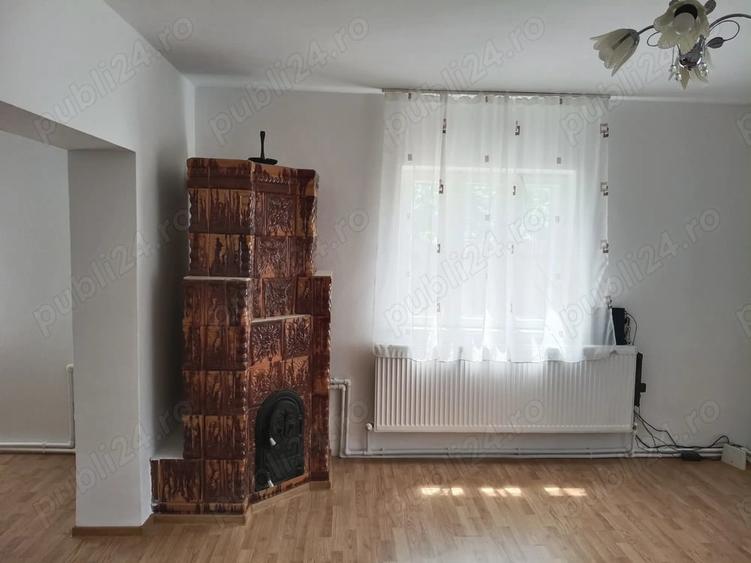Casă cu 3 camere cu Teren 2500 Mp în Băbana