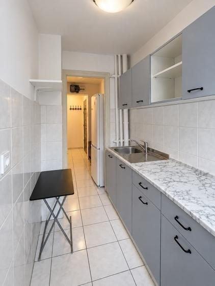 Apartament cu 3 camere circular, mobilat în Veteranilor