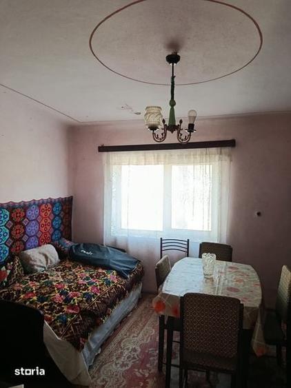 Casă cu 2 camere cu Teren 100 Mp în Central