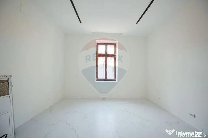 Apartament cu 4 camere decomandat în Ultracentral