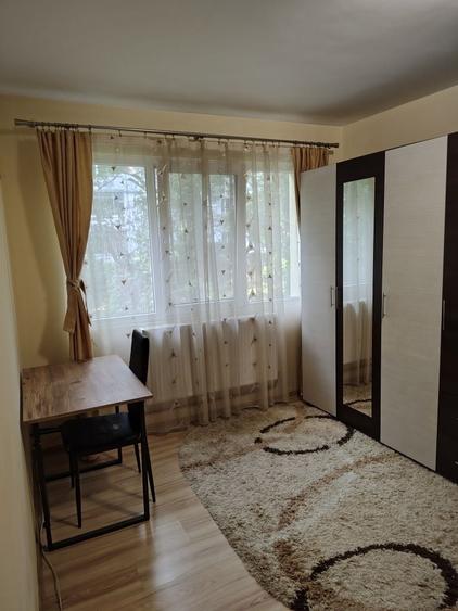 Apartament cu 2 camere semidecomandat în Liteni