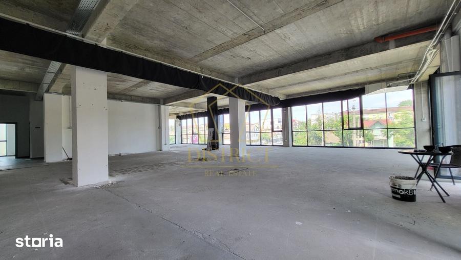Spațiu comercial, de 1,000 mp, în Bucovina