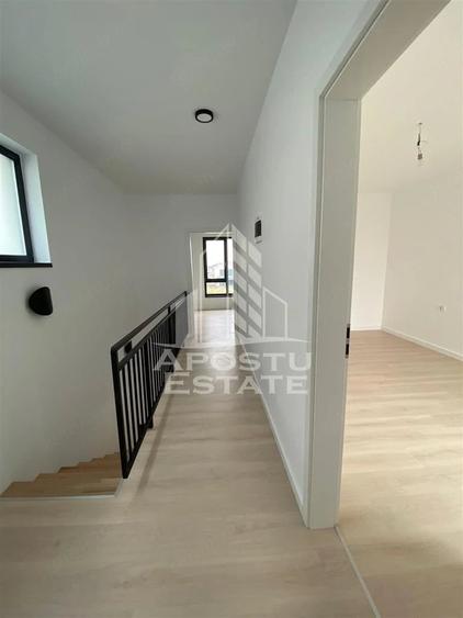 Casă cu 3 camere în Dumbrăvița