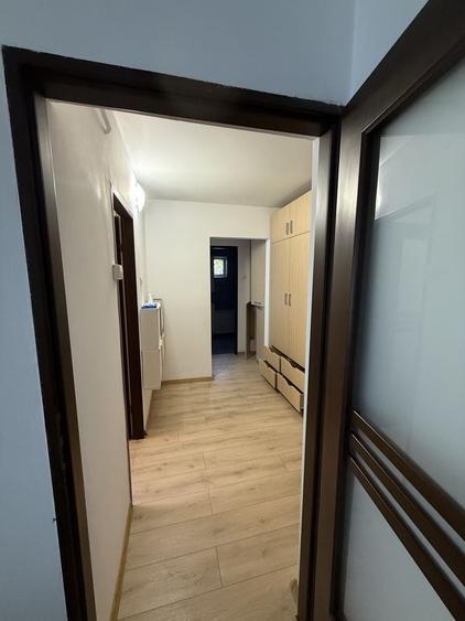 Apartament cu 2 camere decomandat în Nicolina
