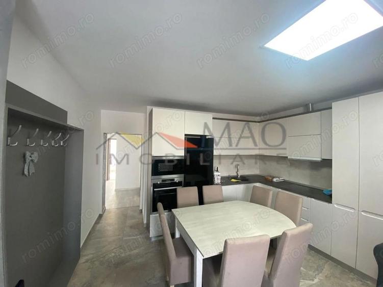 Semicentral - Vanzare casa - Str. Caraiman - 13
