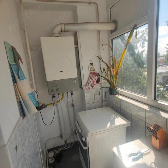 Apartament cu 3 camere în Viziru 1