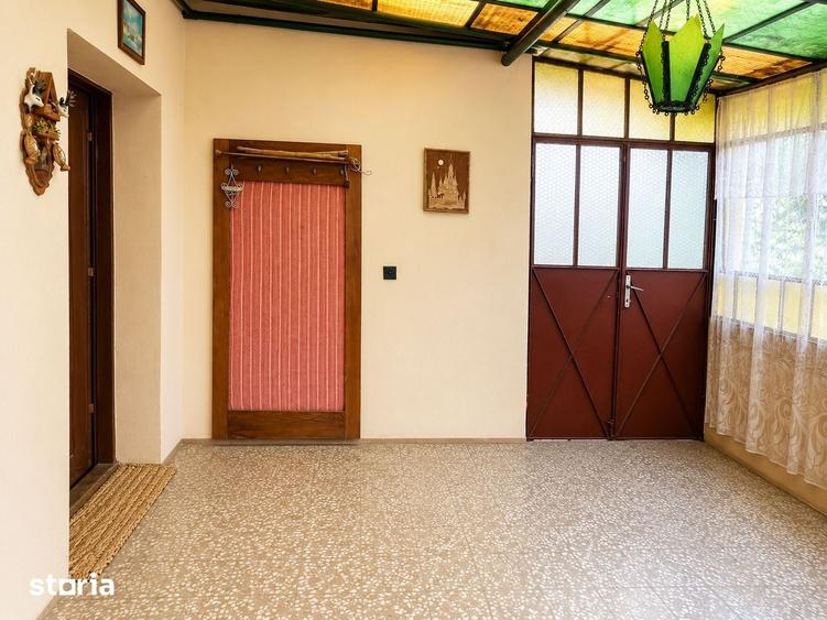 Casă cu 4 camere cu Teren 1349 Mp în Albești