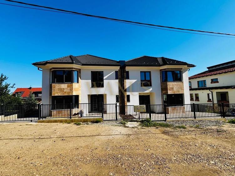 Duplex cu 5 camere cu Canalizare în Gheorgheni