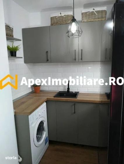 Garsonieră semidecomandată în Titan