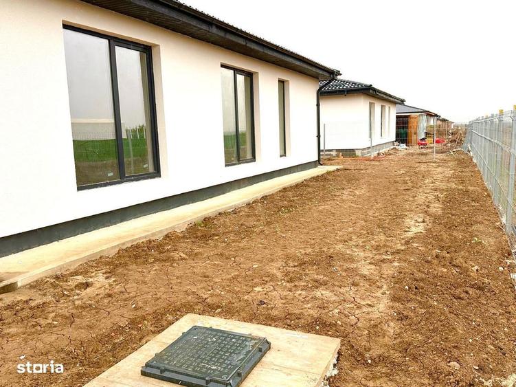 Casă cu 4 camere cu Teren 337 Mp în Dimieni