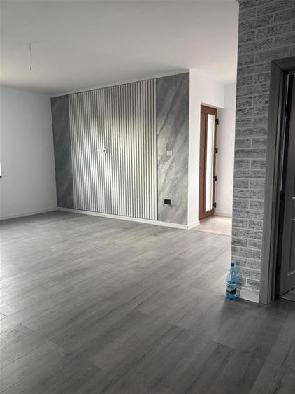Casă cu 3 camere cu Teren 468 Mp în Sânmihaiu German