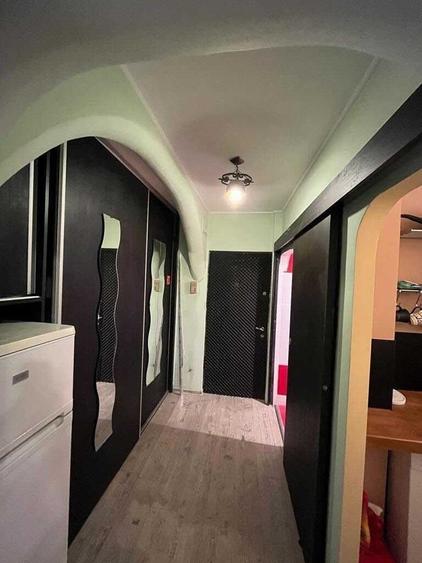 Garsoniera 2 minute metrou Tineretului, utilata complet, aer conditionat - 2