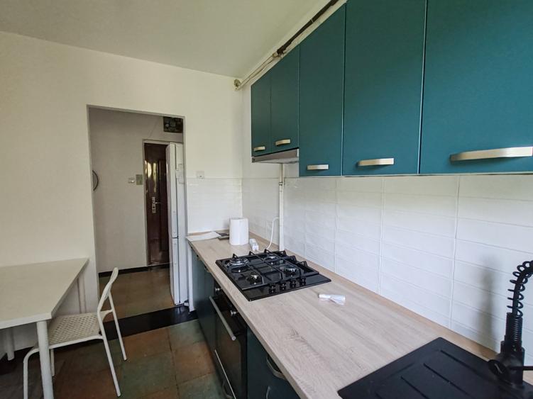 Apartament cu 2 camere semidecomandat în Gemenii