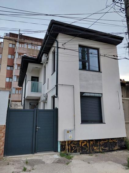Spațiu comercial, de 160 mp, în Central