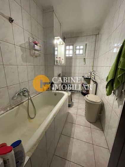 Apartament cu 2 camere nedecomandat, mobilat în Podu Roș