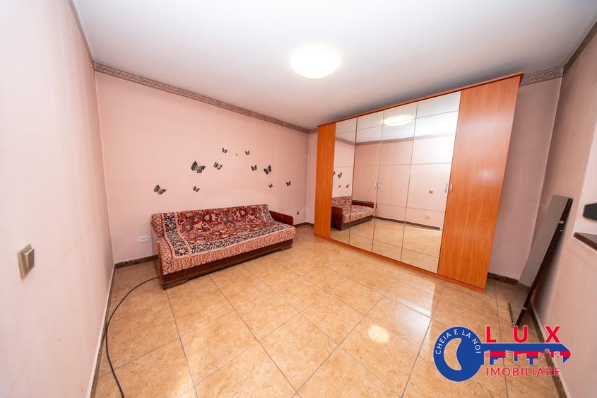 Casă individuală cu 4 camere cu Teren 187 Mp în Monumentului