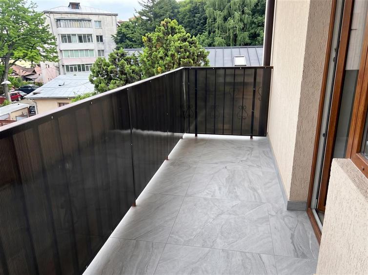 Apartament cu 2 camere decomandat, mobilat în Ultracentral