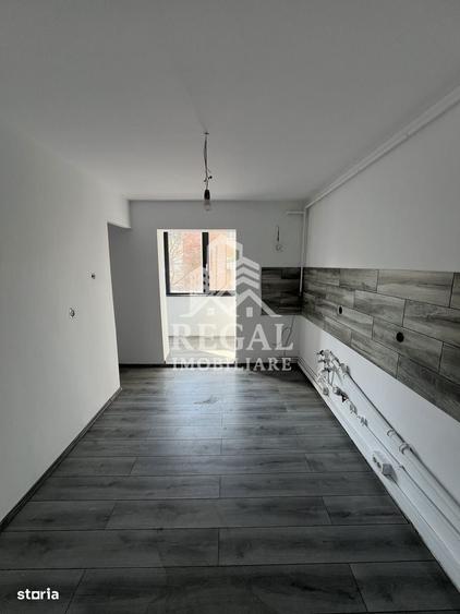 Apartament cu 2 camere decomandat în Rișca