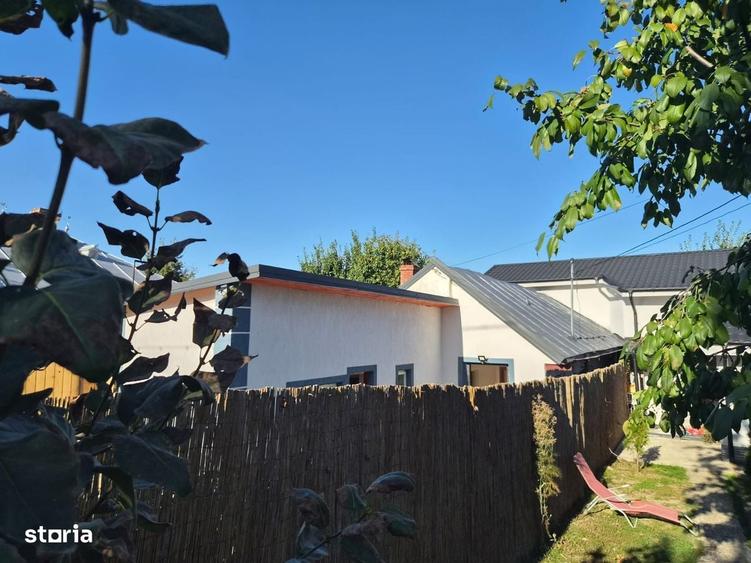 Casă cu 3 camere cu Teren 102 Mp în CFR