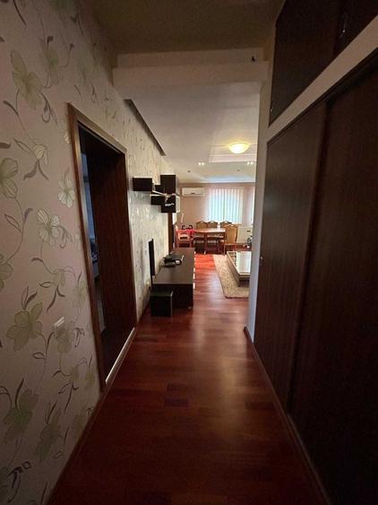 Casă cu 4 camere în Mehala