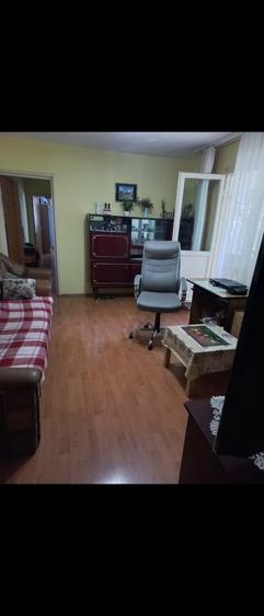 Apartament semidecomandat în Berceni