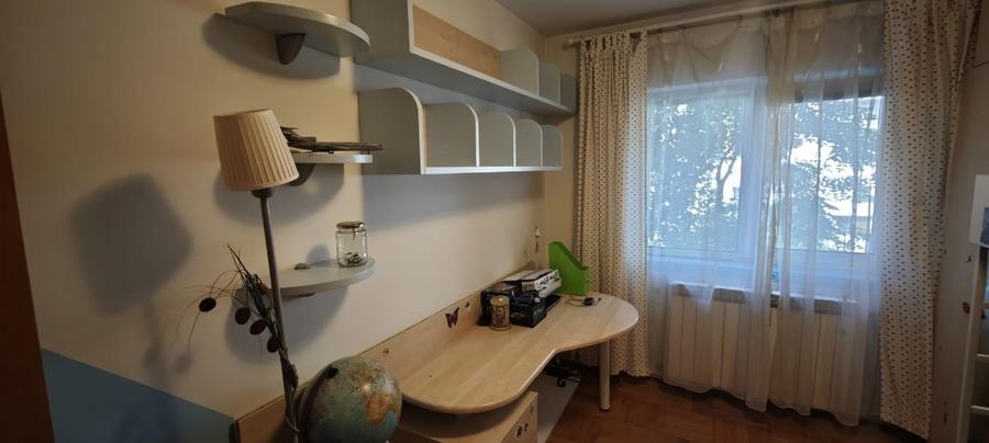 Apartament cu 3 camere decomandat, mobilat în Băneasa