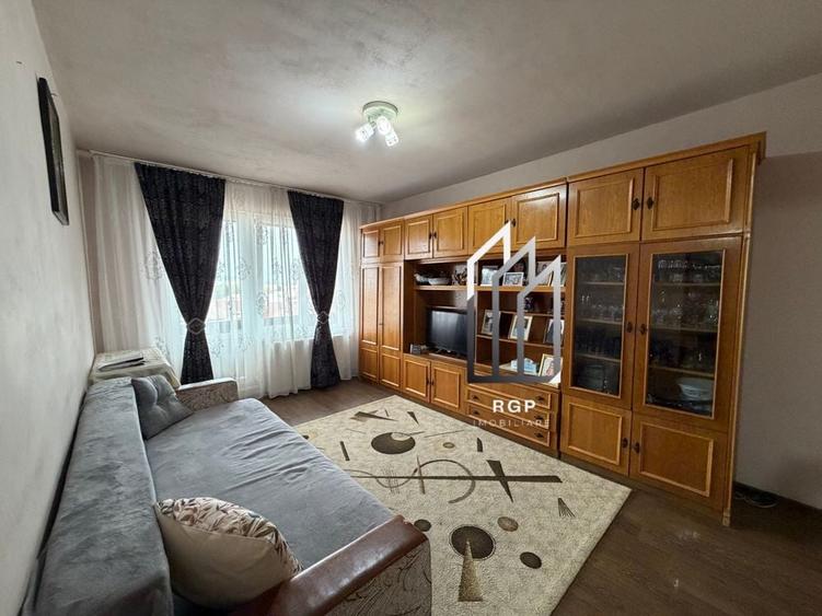 Apartament cu 2 camere decomandat în Lotus
