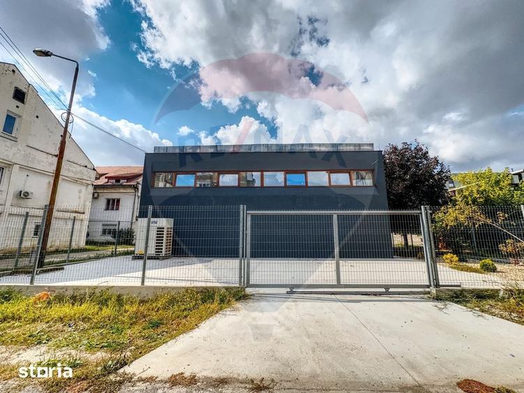 Spațiu comercial, de 261 mp, în Freidorf