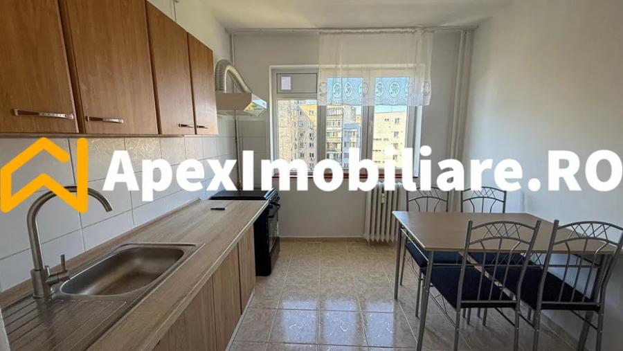 Apartament cu 3 camere decomandat în Dristor