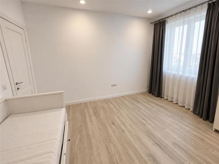 Apartament cu 3 camere decomandat, mobilat în Arhitecților - Calea Cisnădiei