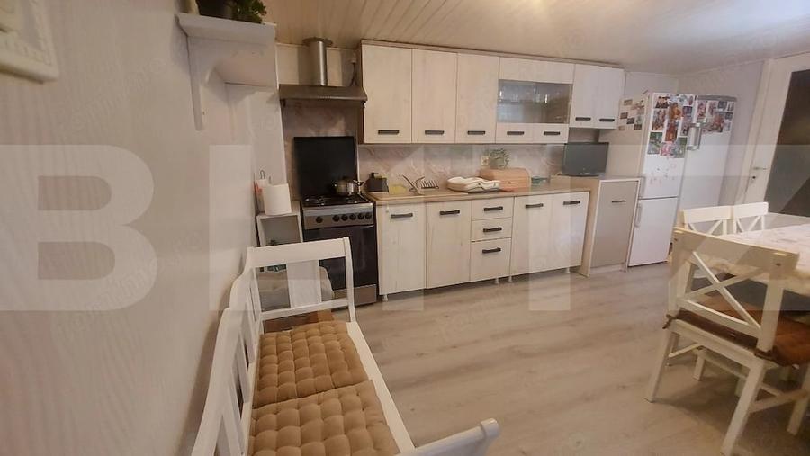 Casă cu Teren 4427 Mp în Vâlcele