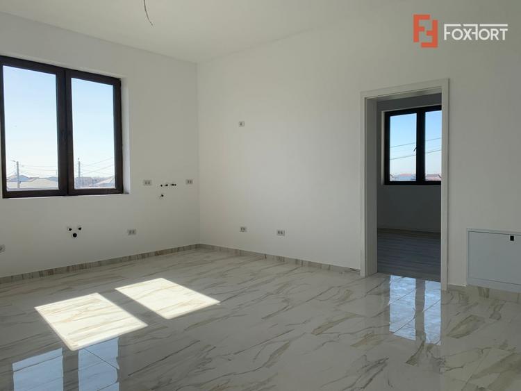 Duplex cu 3 camere cu Canalizare în Moșnița Veche