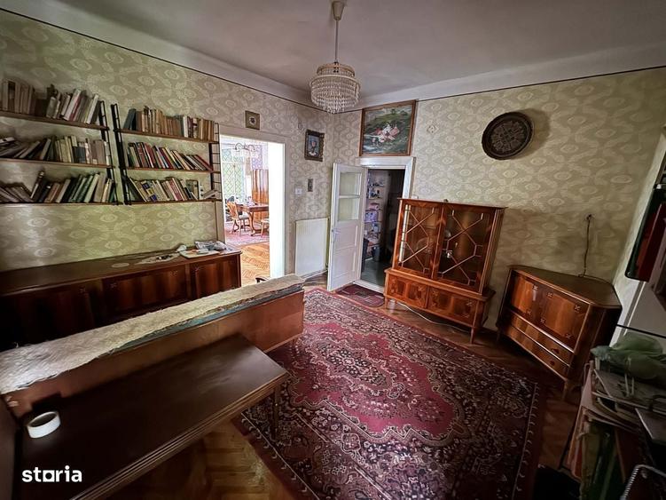 Casa 3 camere cu 3 ari teren , zona 14 Mai - 5