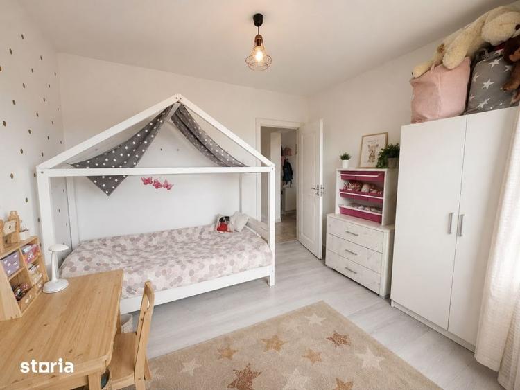 Apartament cu 3 camere decomandat în Săsar