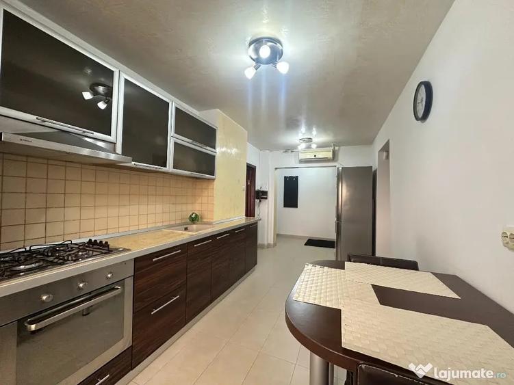 Apartament cu 2 camere decomandat în Republicii