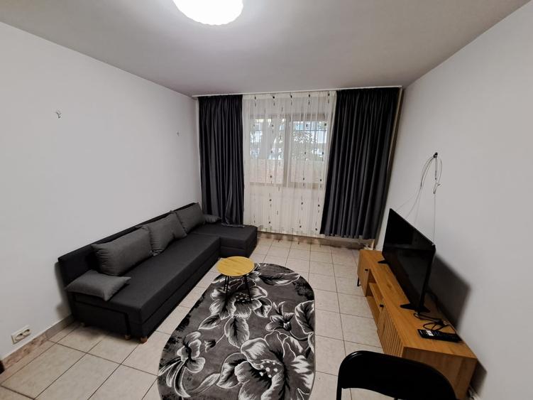 Apartament cu 2 camere decomandat în Colentina