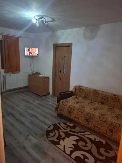 Apartament cu 2 camere semidecomandat în Semicentral