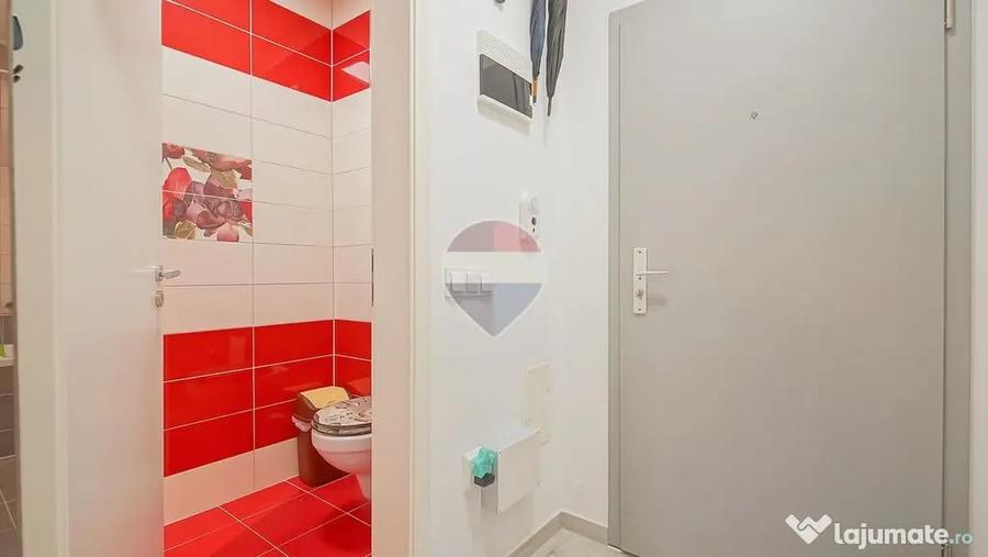 Apartament cu 3 camere decomandat în Tractorul