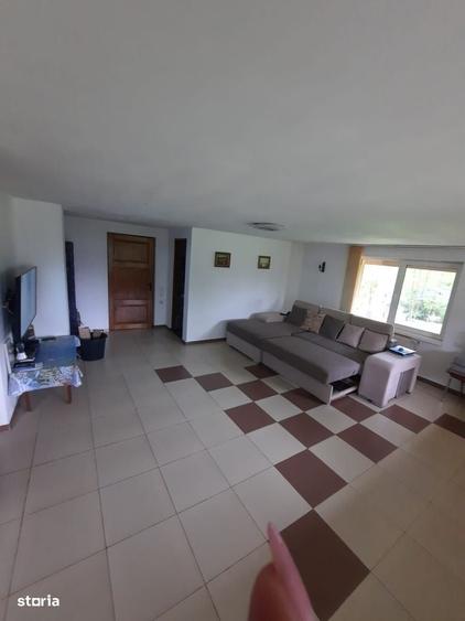 Casă cu 4 camere cu Teren 8142 Mp în Oarda