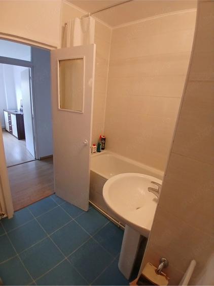 Apartament cu 2 camere decomandat în Județean