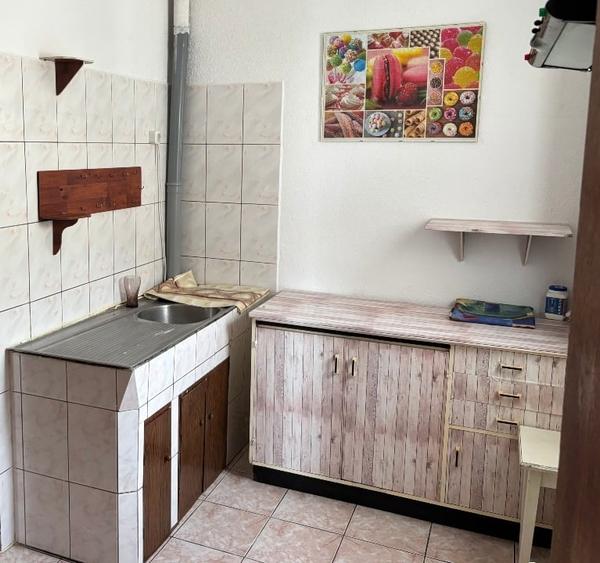 Apartament cu 2 camere semidecomandat, mobilat în Ultracentral