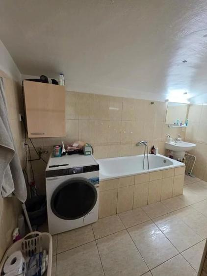 Apartament cu 2 camere semidecomandat în Medicină
