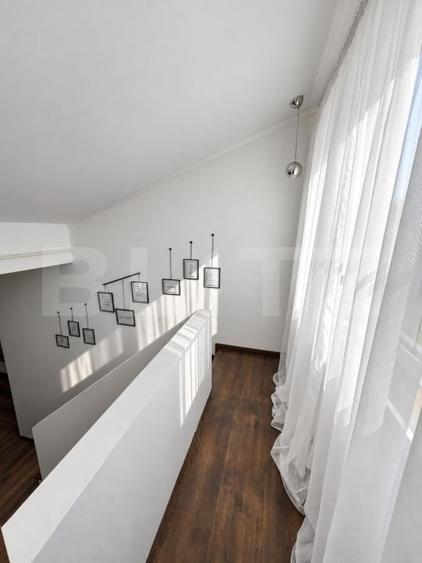 Apartament cu 4 camere decomandat, mobilat în Florilor