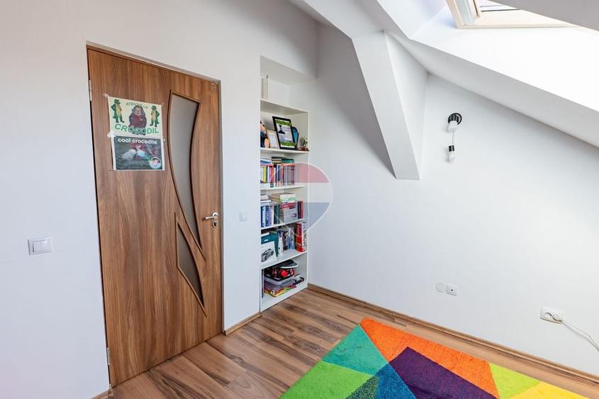 Casă individuală cu 4 camere cu Teren 150 Mp în Ultracentral