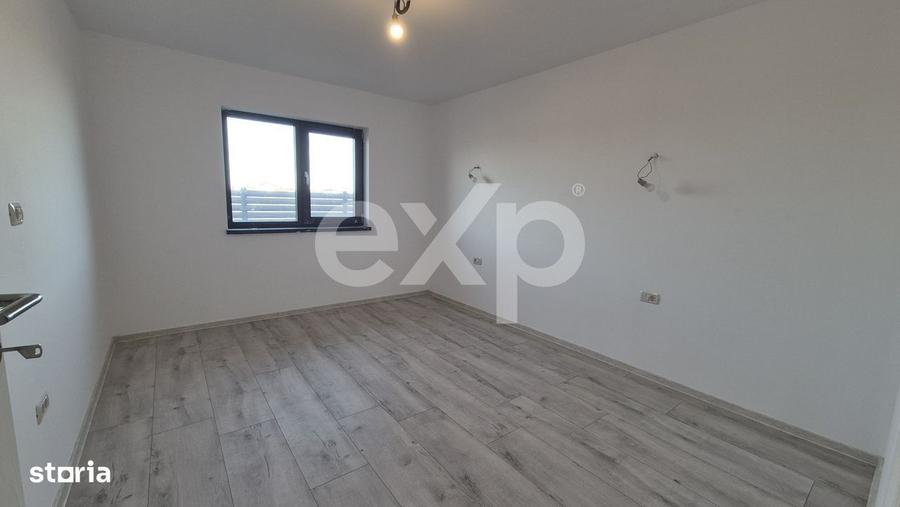 Casă cu 4 camere în Geamăna