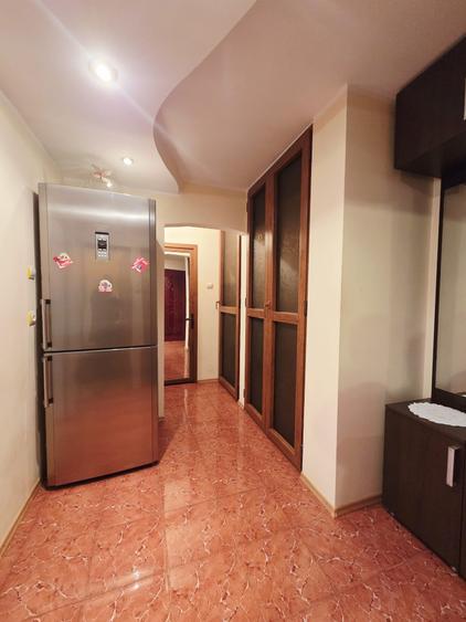 Apartament cu 2 camere decomandat în Mazepa 2