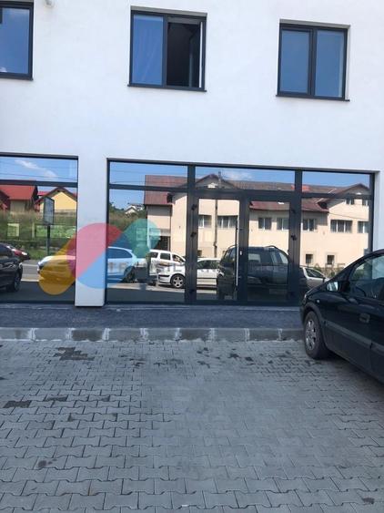 Spațiu comercial, de 200 mp, în Dâmbul Rotund
