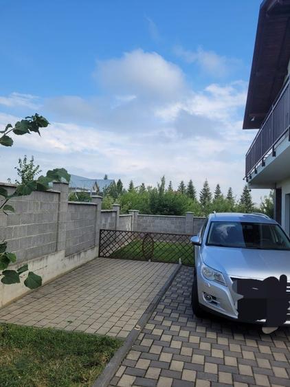 Casă cu 4 camere în Ipotești